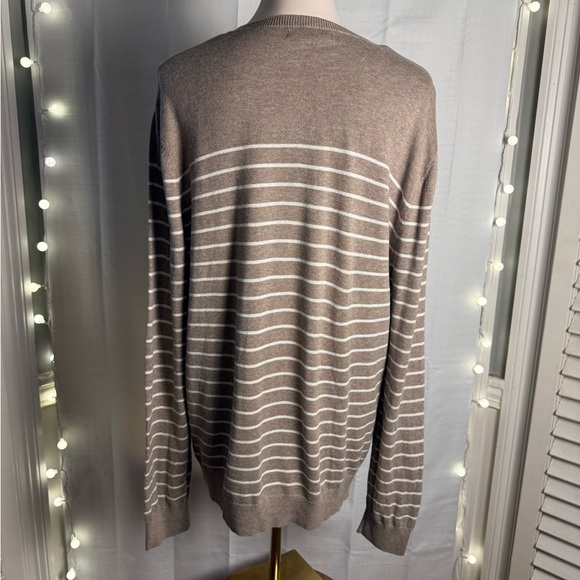 Banana Republic Brown and White Crewneck Sweater with Stripes - Picture 3 of 7